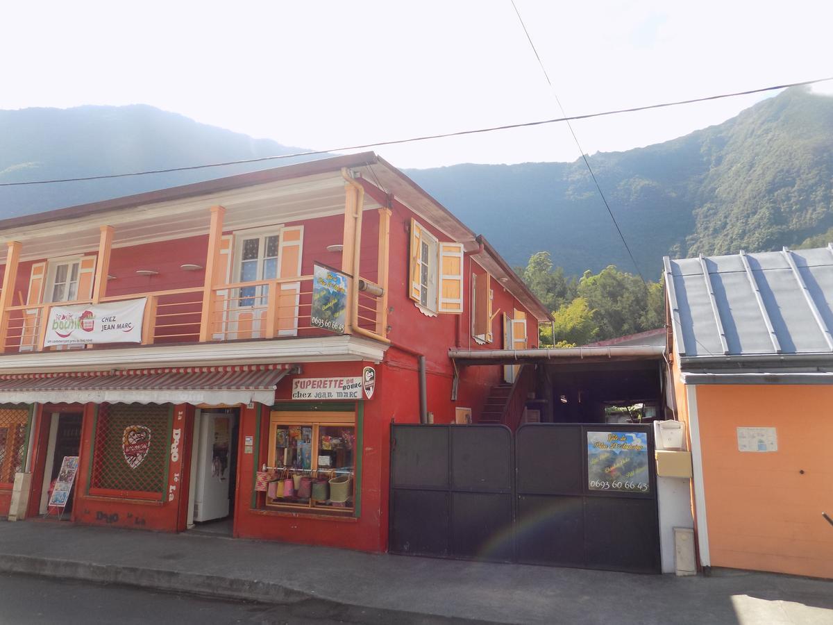 Gite Du Piton D Anchaing Hell-Bourg Extérieur photo